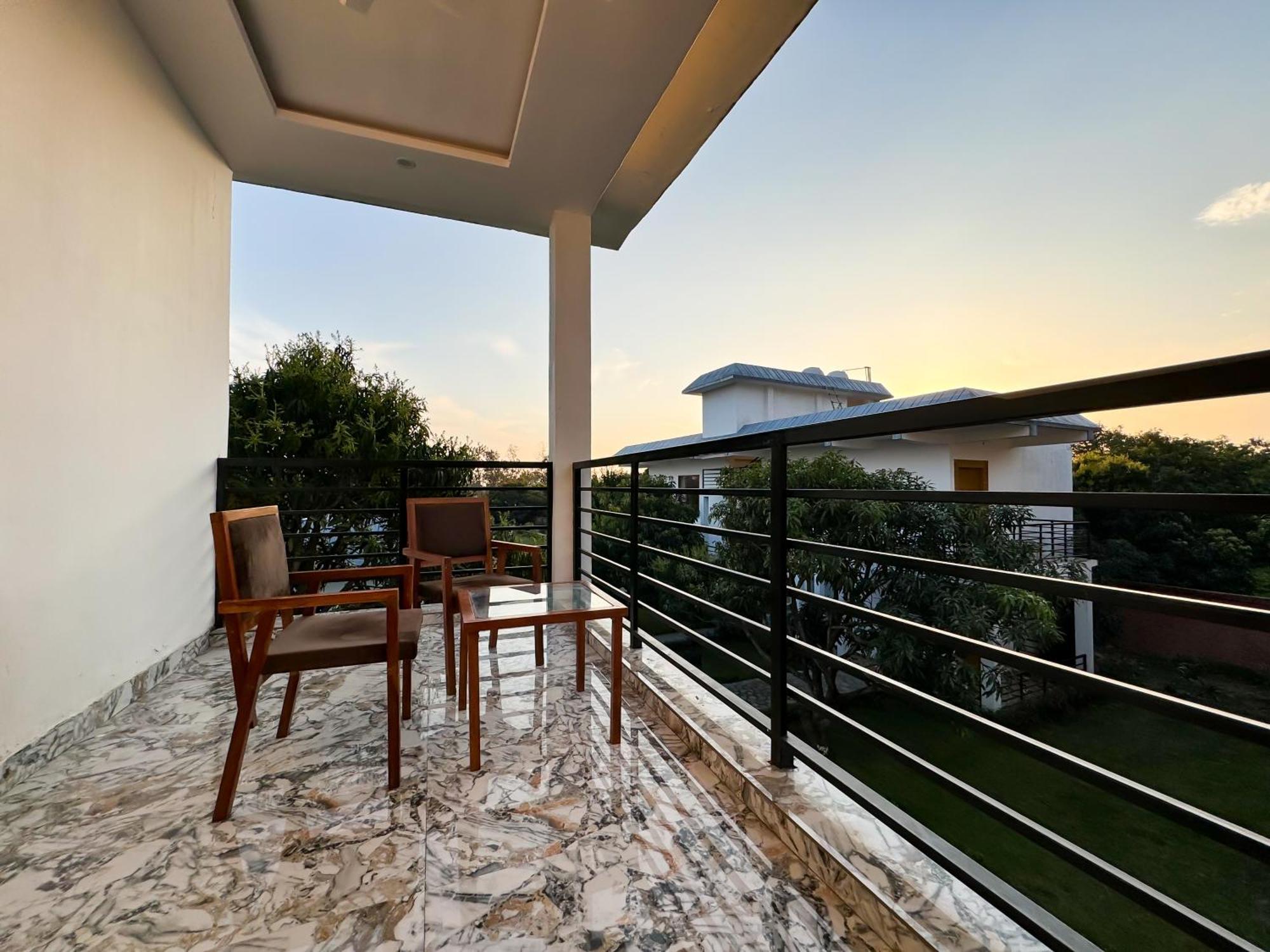 The White Oak Corbett Spa & Resort Rāmnagar Extérieur photo