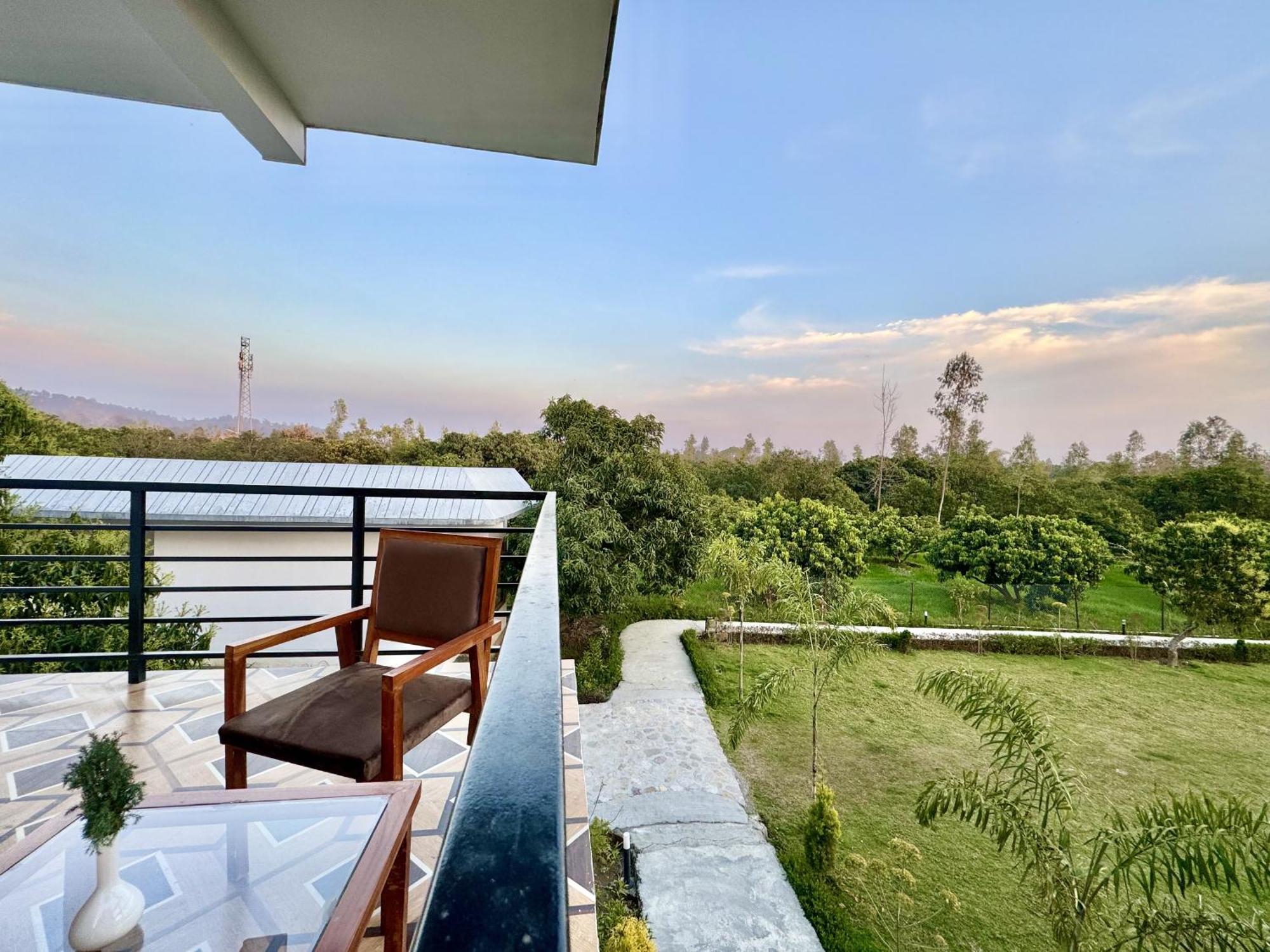The White Oak Corbett Spa & Resort Rāmnagar Extérieur photo